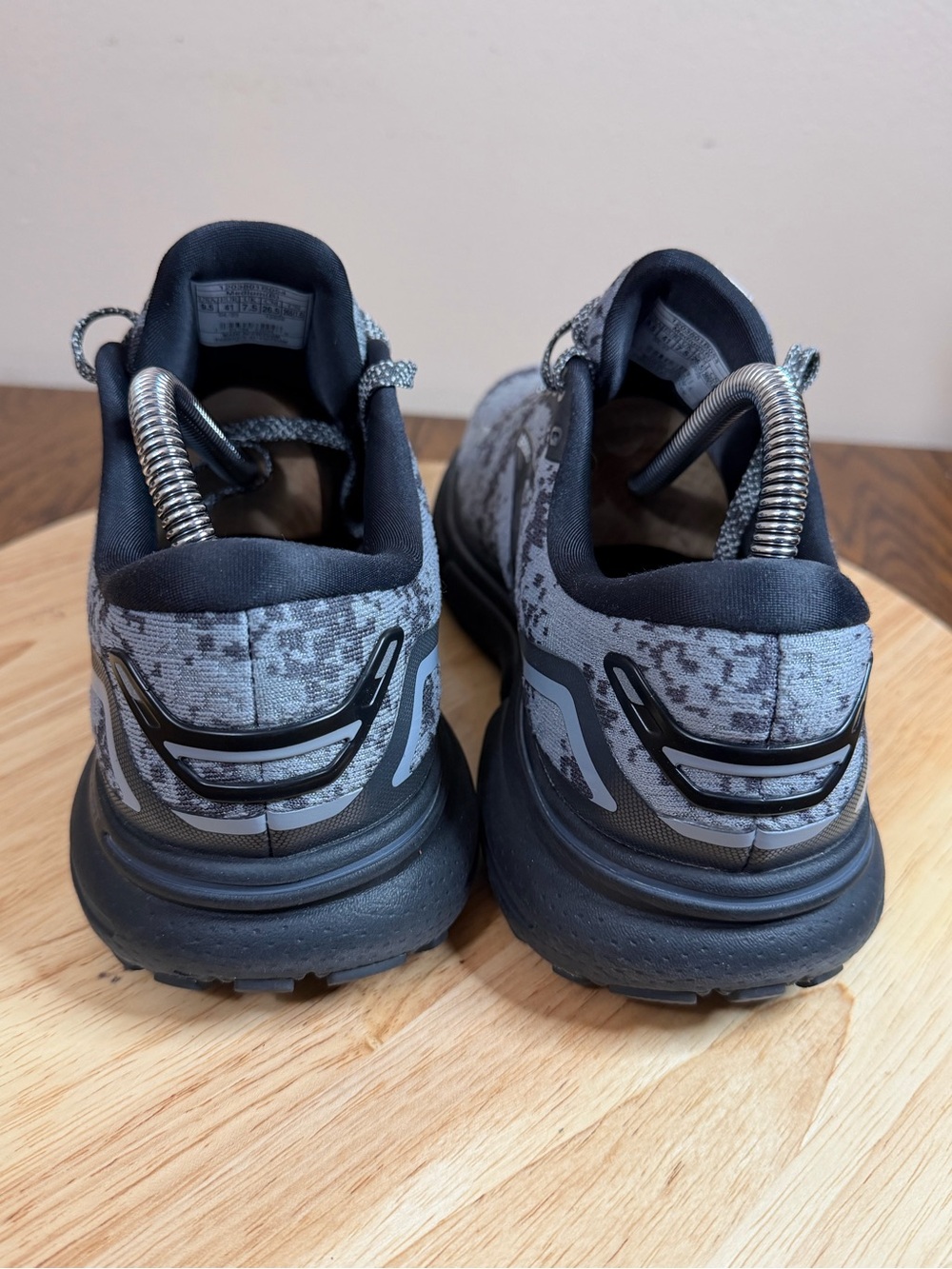 Brooks women’s ghost 15 running shoes - Picture 8 of 11